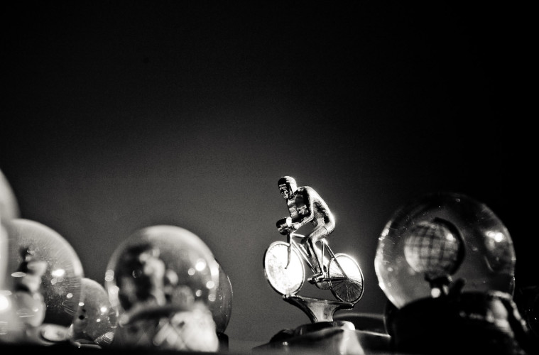 trophy dramatic light